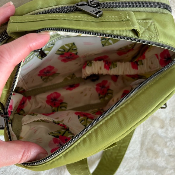 EUC Lug Bebop crossbody bag (purse, Grass Green/Aloha Sand) - Picture 6 of 12